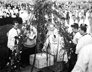 1947, Ceremonia de colocación de la primera piedra del Centro Borja